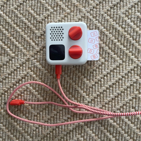 Mini Yoto Player - Picture 4 of 6